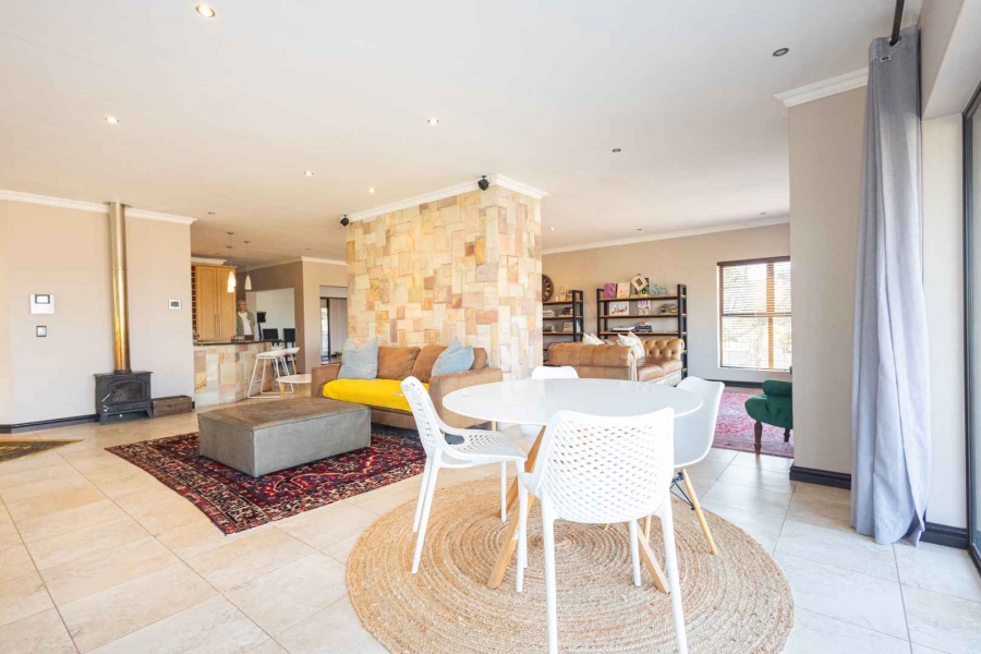 To Let 4 Bedroom Property for Rent in Ridgeworth Western Cape